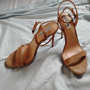 Steve Madden Tan Women's Sandals